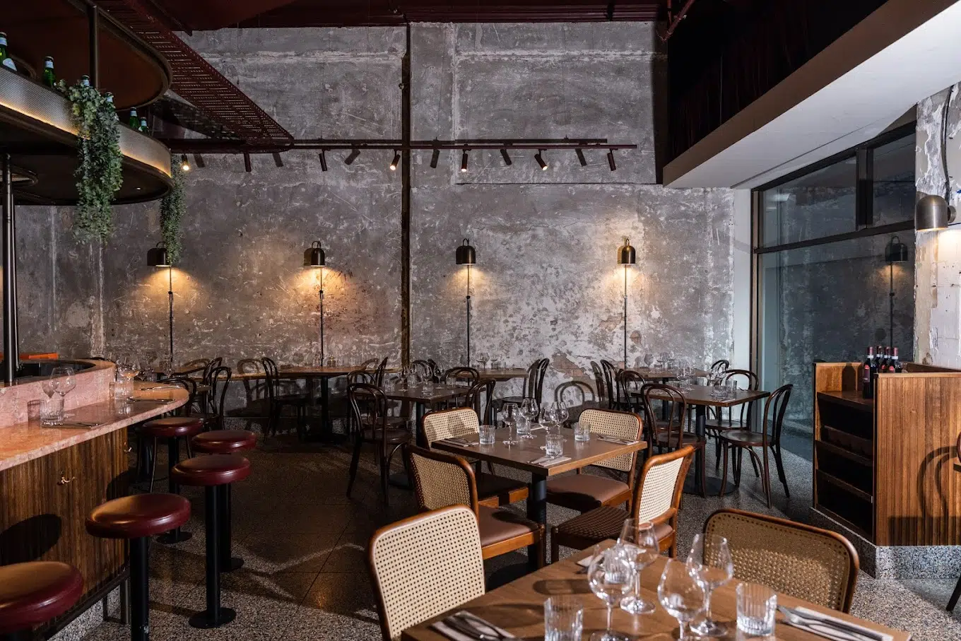 Cafes, Restaurants And Furniture