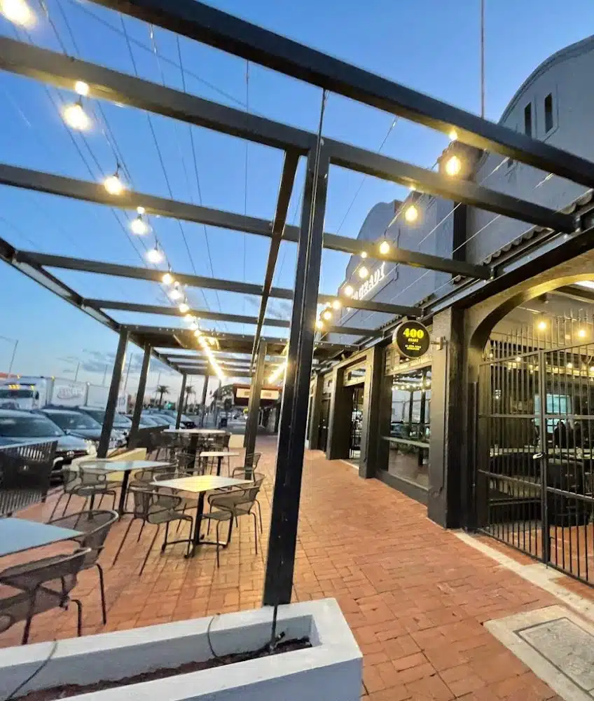 Cafes, Restaurants And Furniture