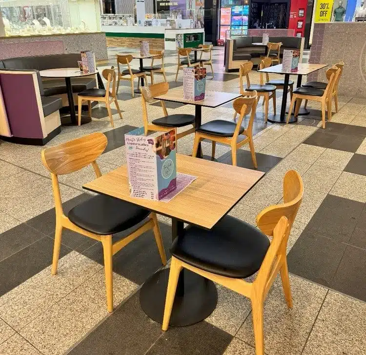 Twisted Sista Cafe & Gelateria – Casey Central