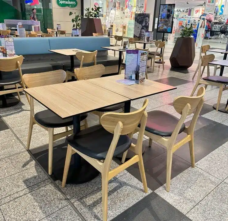 Twisted Sista Cafe & Gelateria – Casey Central